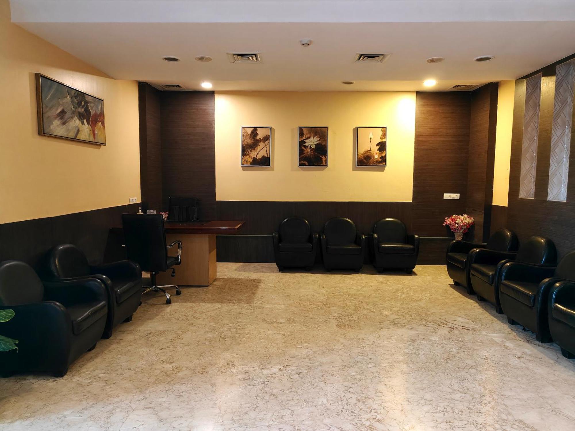 פונה The Altruist Business Hotel Kharadi מראה חיצוני תמונה